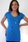 Preview: feminin geschnittenes Shirt mit formschönem Ausschnitt