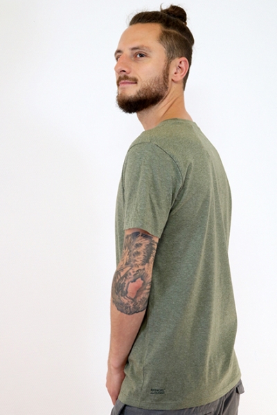 Rückenansicht Weltscheibe-Shirt