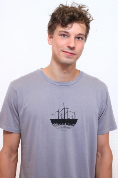 rotes T-Shirt mit schwarzem Vogelschwarmmotiv